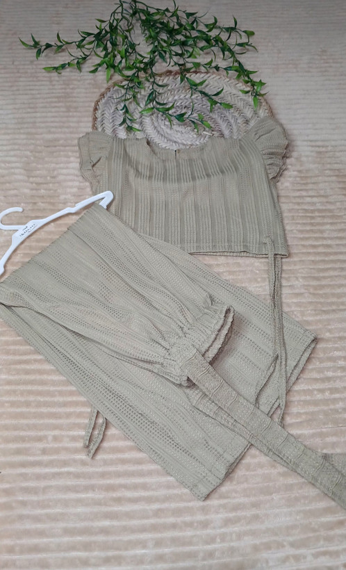 ست کراپ و شلوار دخترانه جنس پارچه مراکشی اعلا (سایز ۵۰ تا ۶۵)